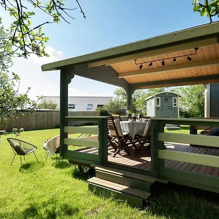 Safari Cornwall Luxury tent *